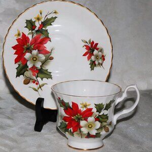 Bluebird Poinsettia Teacup Set | Christmas Fine Bone China Tea Cup & Saucer
